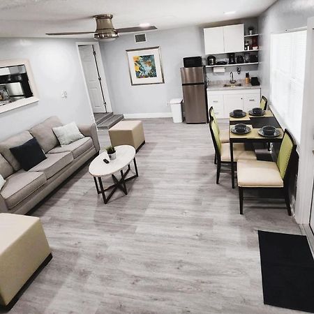 טאמפה Cheerful Super Suite + 2 Queen + Sofa Bed Minutes From The Airport! מראה חיצוני תמונה